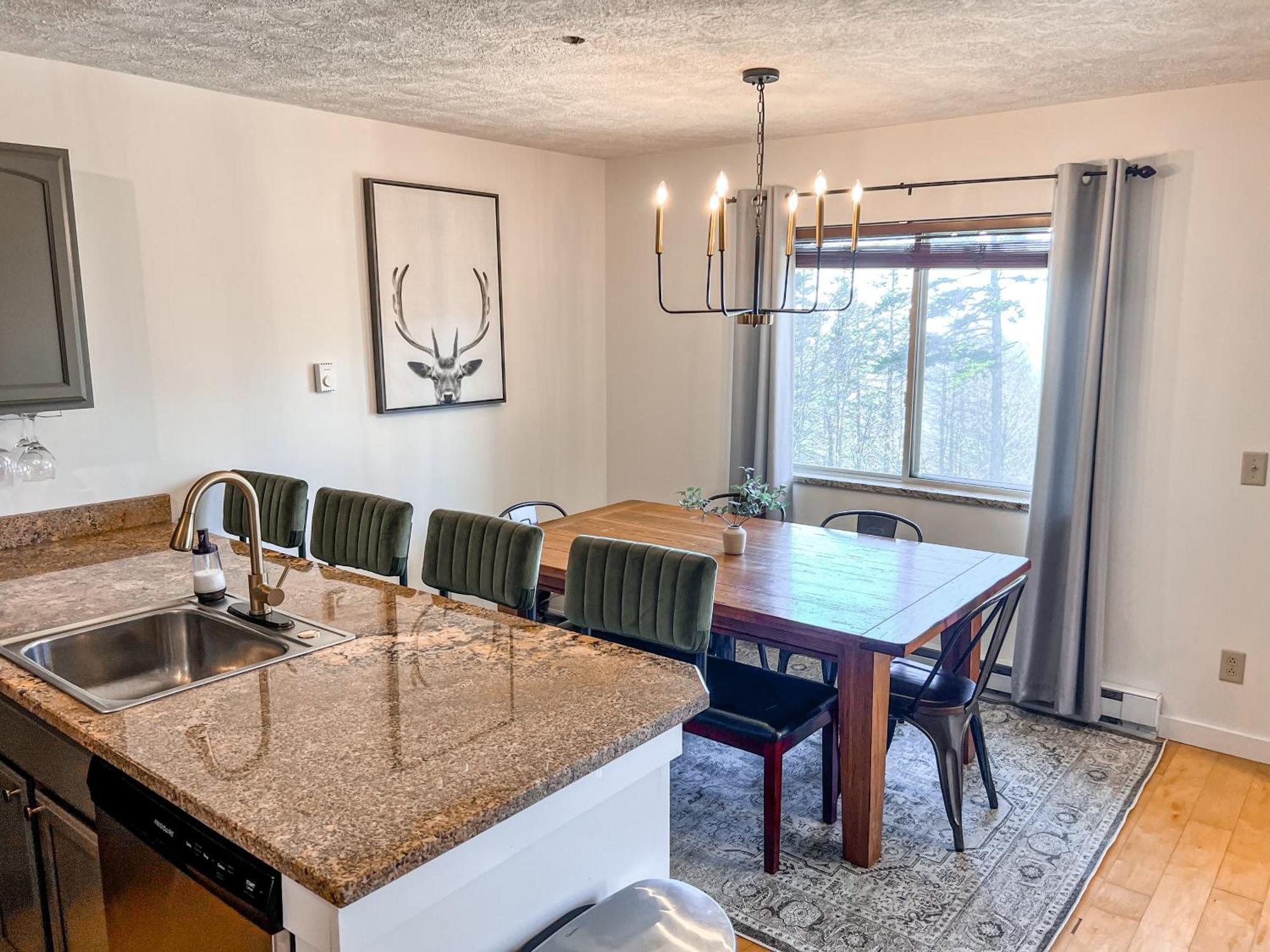 Remodeled Summit Condo At Snowshoe - Modern & Cozy Kültér fotó